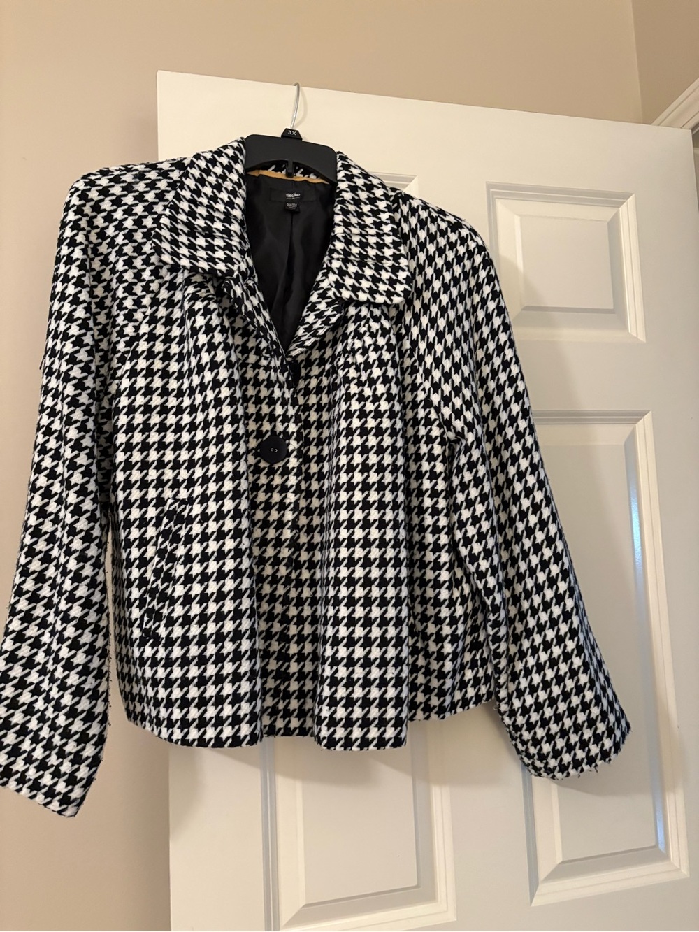 Windsor Black & White Houndstooth Pea Coat